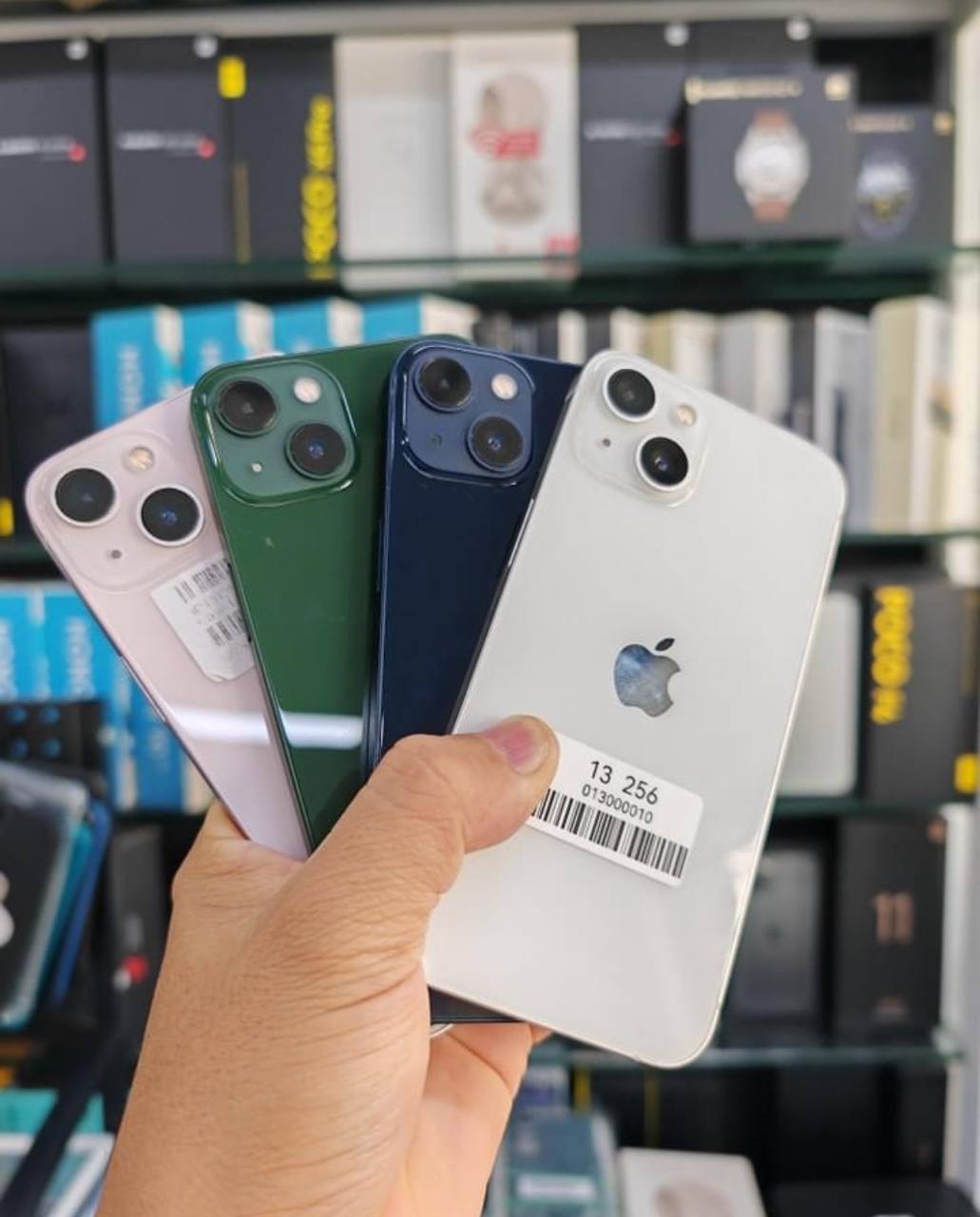 iPhone 13